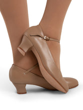 Load image into Gallery viewer, Capezio - Mia Jr - 1.5" Character Shoe